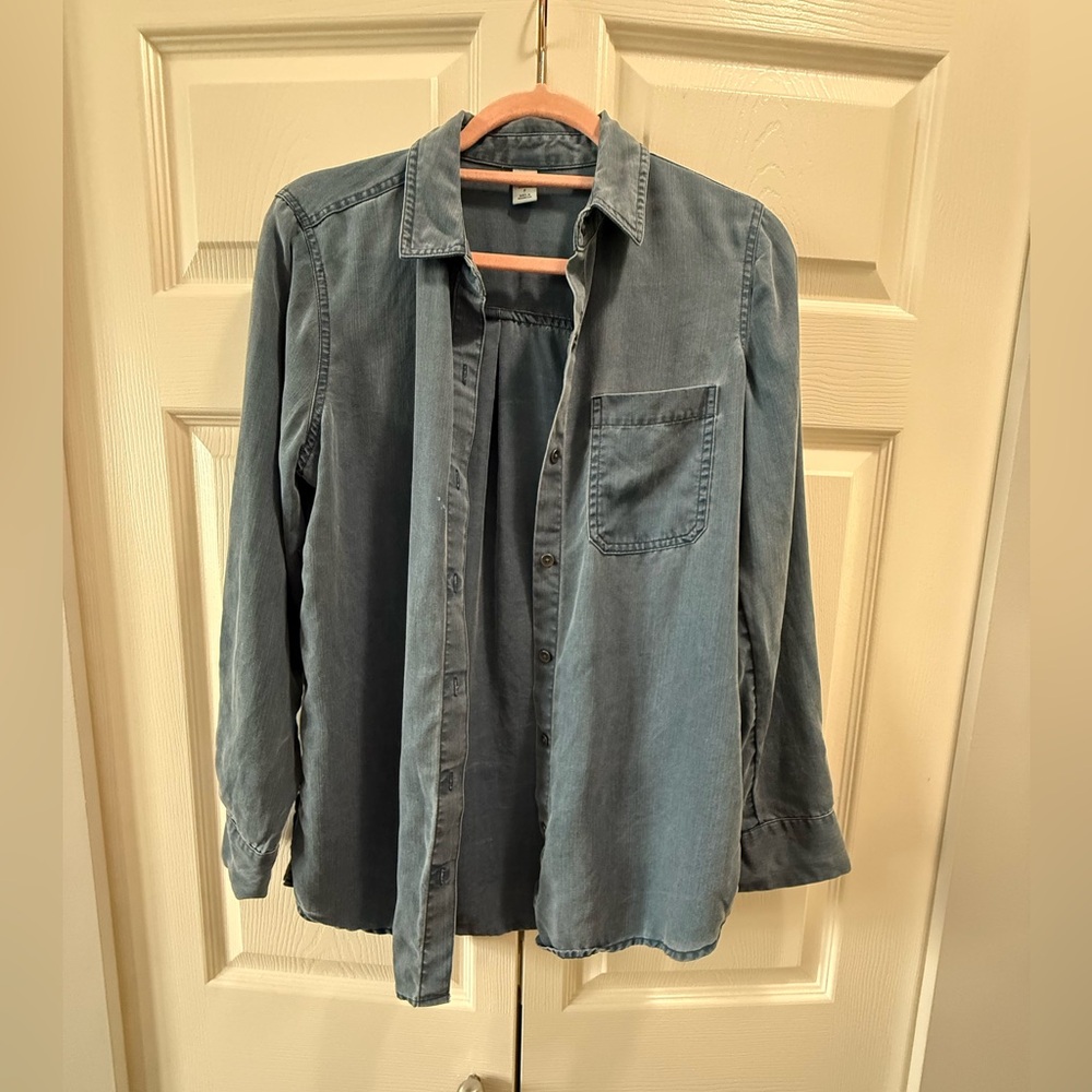 Old Navy Chambray Style Shirt
